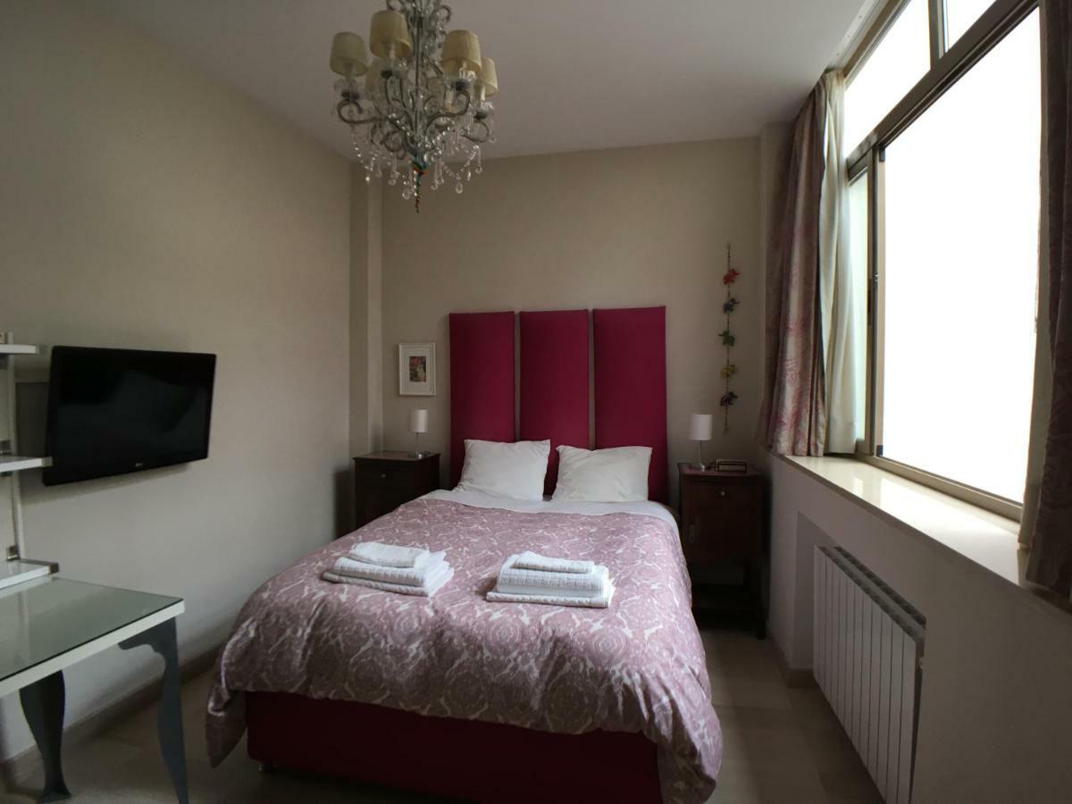 Guest House Europa 12 Seville Ngoại thất bức ảnh