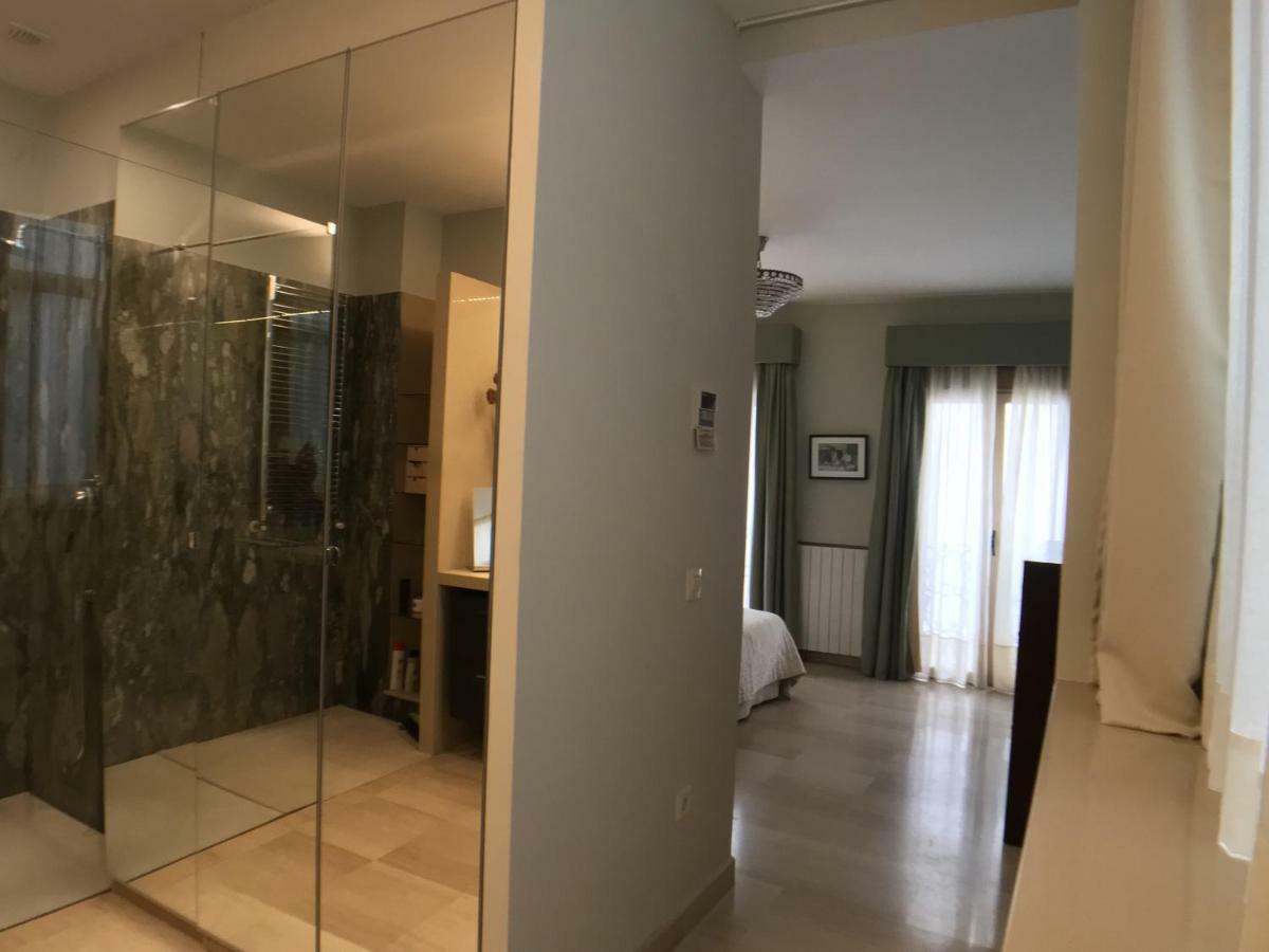 Guest House Europa 12 Seville Ngoại thất bức ảnh