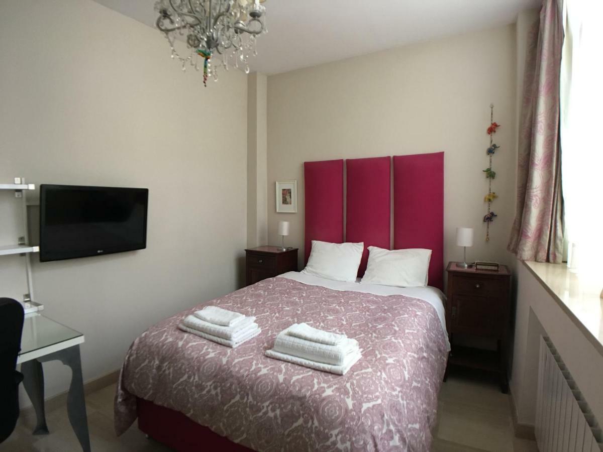 Guest House Europa 12 Seville Ngoại thất bức ảnh